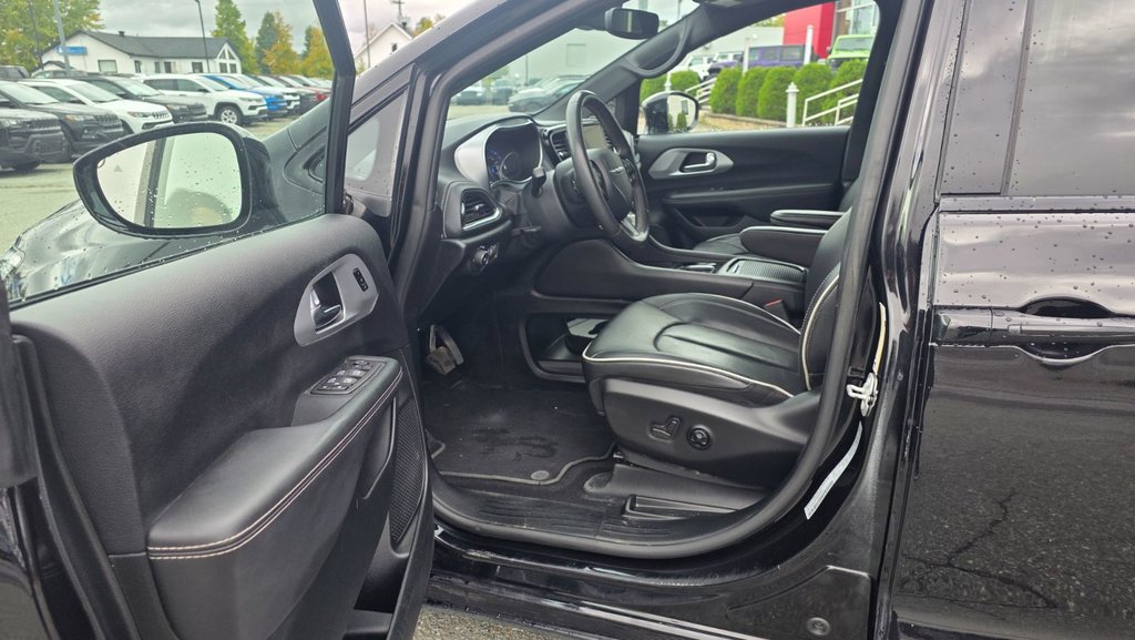 Chrysler Pacifica Limited 2025 à Sherbrooke, Québec - 9 - w1024h768px