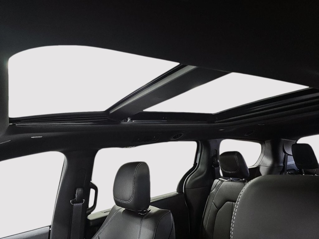 Chrysler Pacifica SELECT AWD 2026 à Sherbrooke, Québec - 16 - w1024h768px