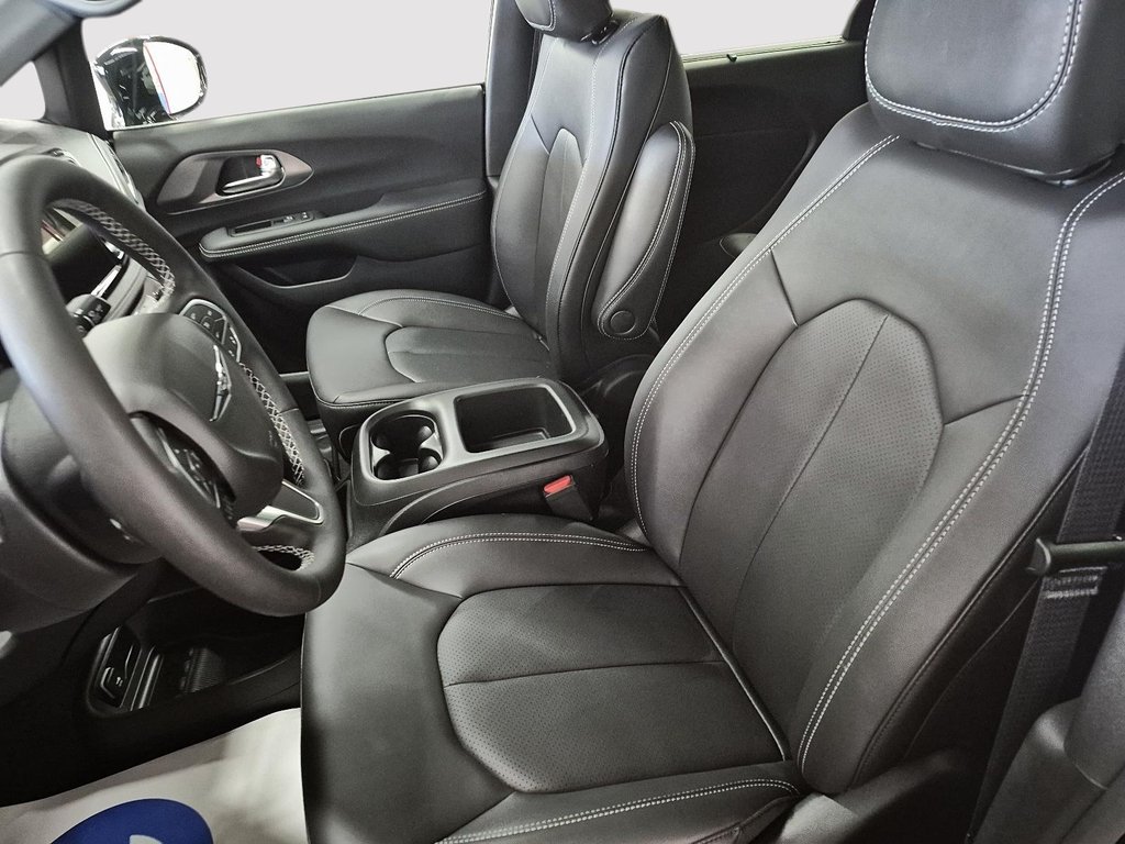 Chrysler PACIFICA SELECT AWD 2026 à Sherbrooke, Québec - 9 - w1024h768px