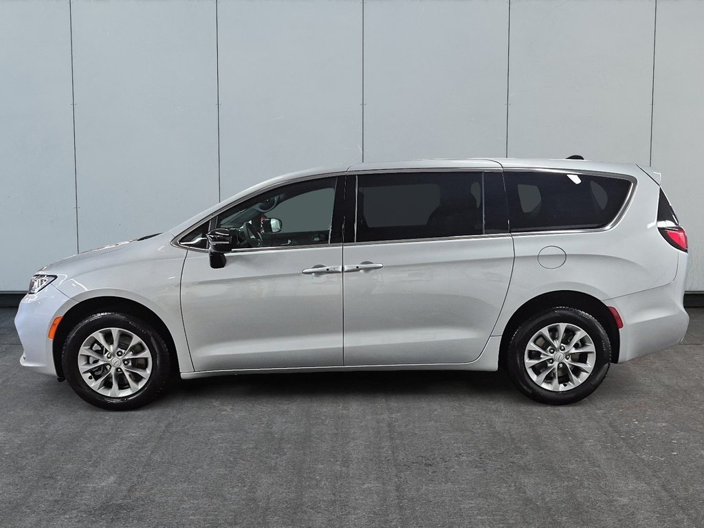 Chrysler PACIFICA SELECT AWD 2026 à Sherbrooke, Québec - 5 - w1024h768px