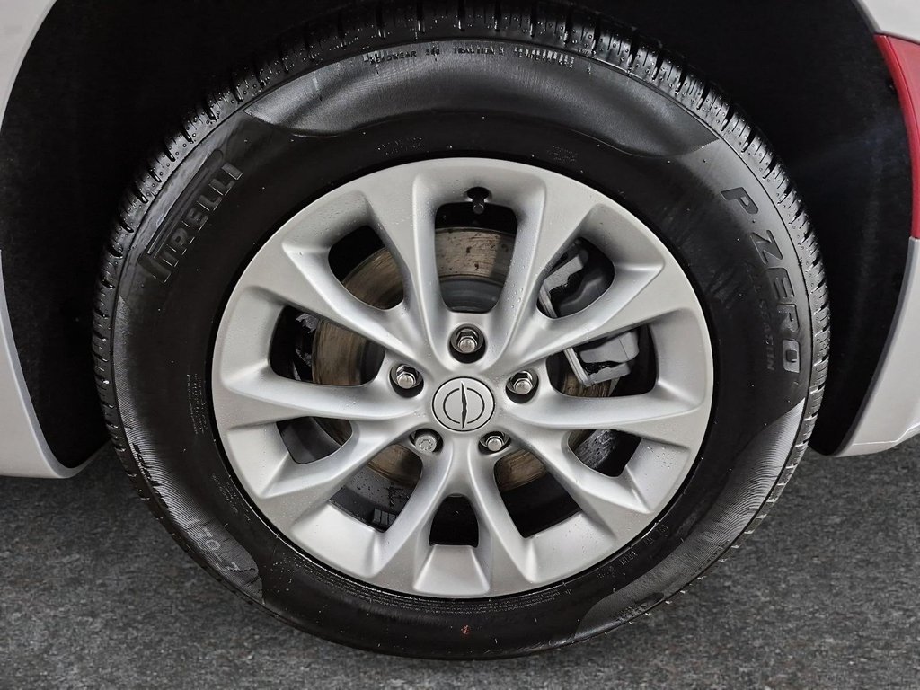 Chrysler Pacifica SELECT AWD 2026 à St-Jean-Sur-Richelieu, Québec - 7 - w1024h768px