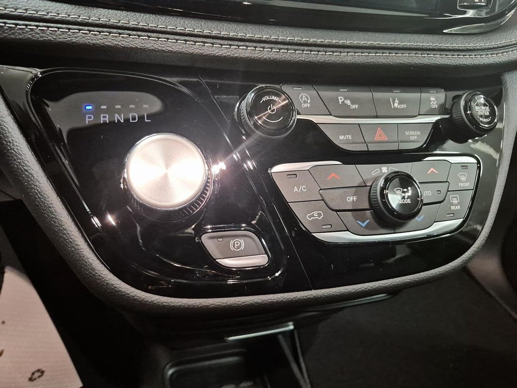 Chrysler Pacifica SELECT AWD 2026 à St-Jean-Sur-Richelieu, Québec - 14 - w1024h768px