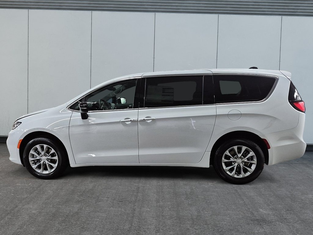 2026 Chrysler Pacifica SELECT AWD in St-Jean-Sur-Richelieu, Quebec - 5 - w1024h768px