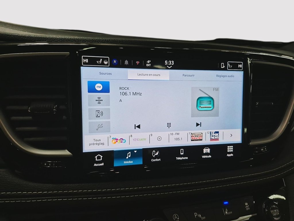 Chrysler Pacifica SELECT AWD 2026 à St-Jean-Sur-Richelieu, Québec - 19 - w1024h768px