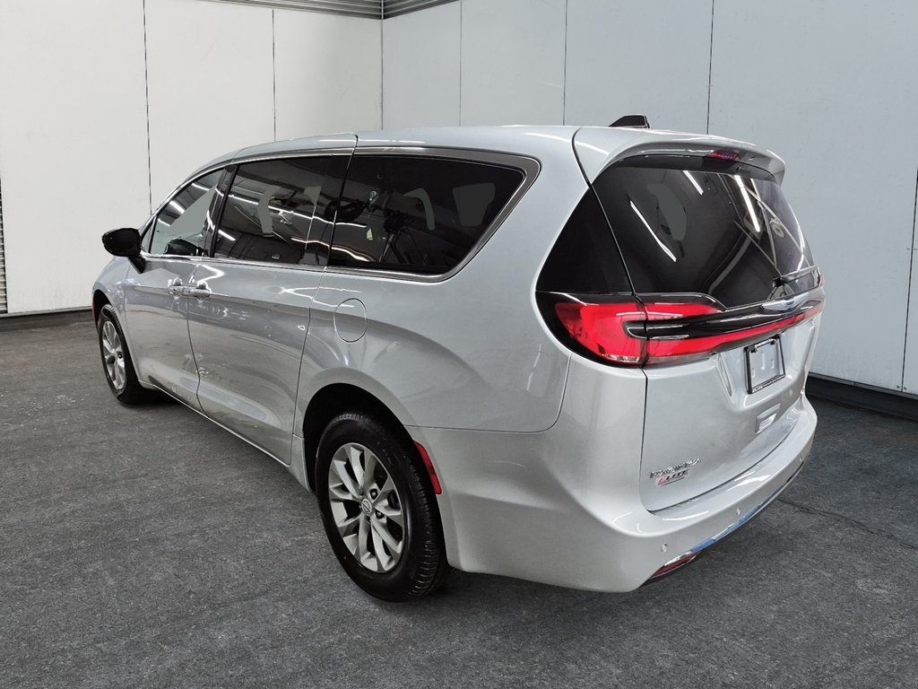 Chrysler Pacifica SELECT AWD 2026 à St-Jean-Sur-Richelieu, Québec - 4 - w1024h768px