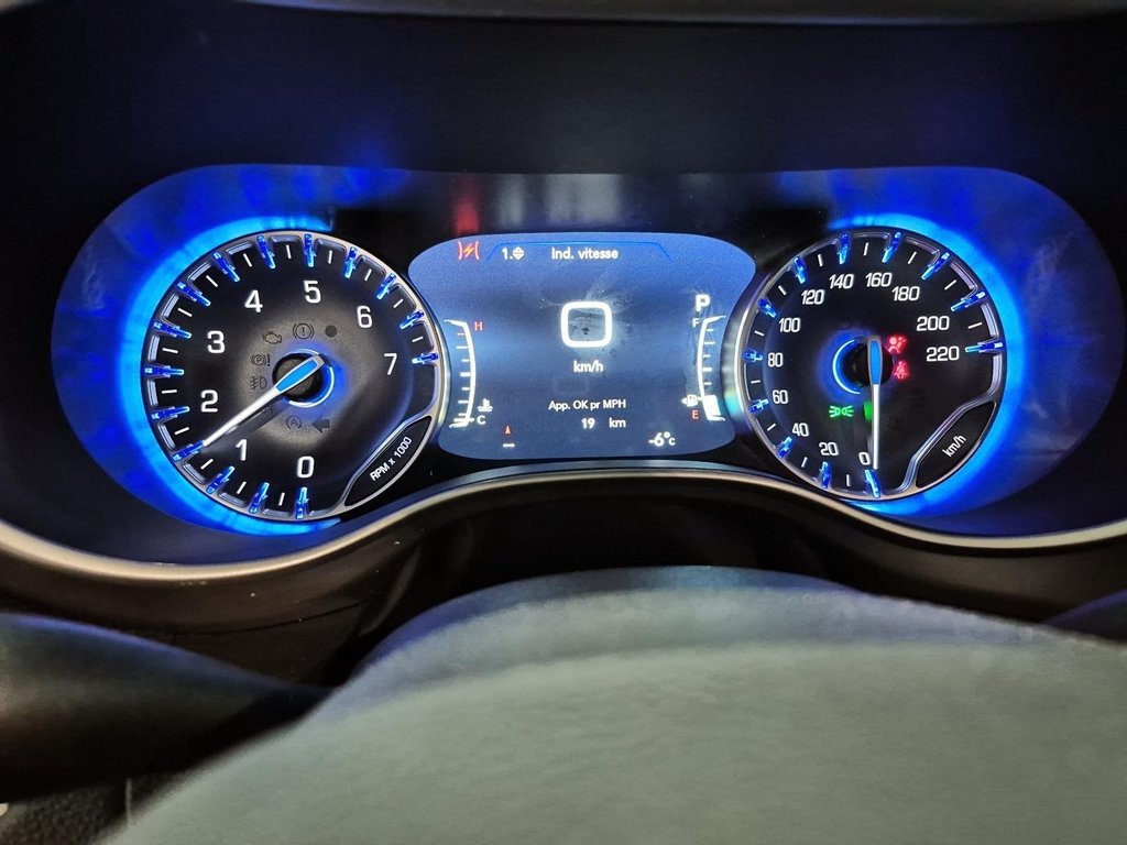 Chrysler Pacifica SELECT AWD 2026 à St-Jean-Sur-Richelieu, Québec - 14 - w1024h768px