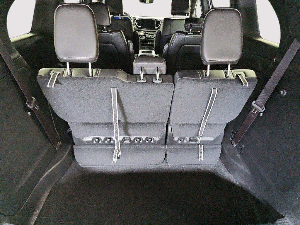 2026 Chrysler Pacifica SELECT AWD in Sherbrooke, Quebec - 6 - w1024h768px