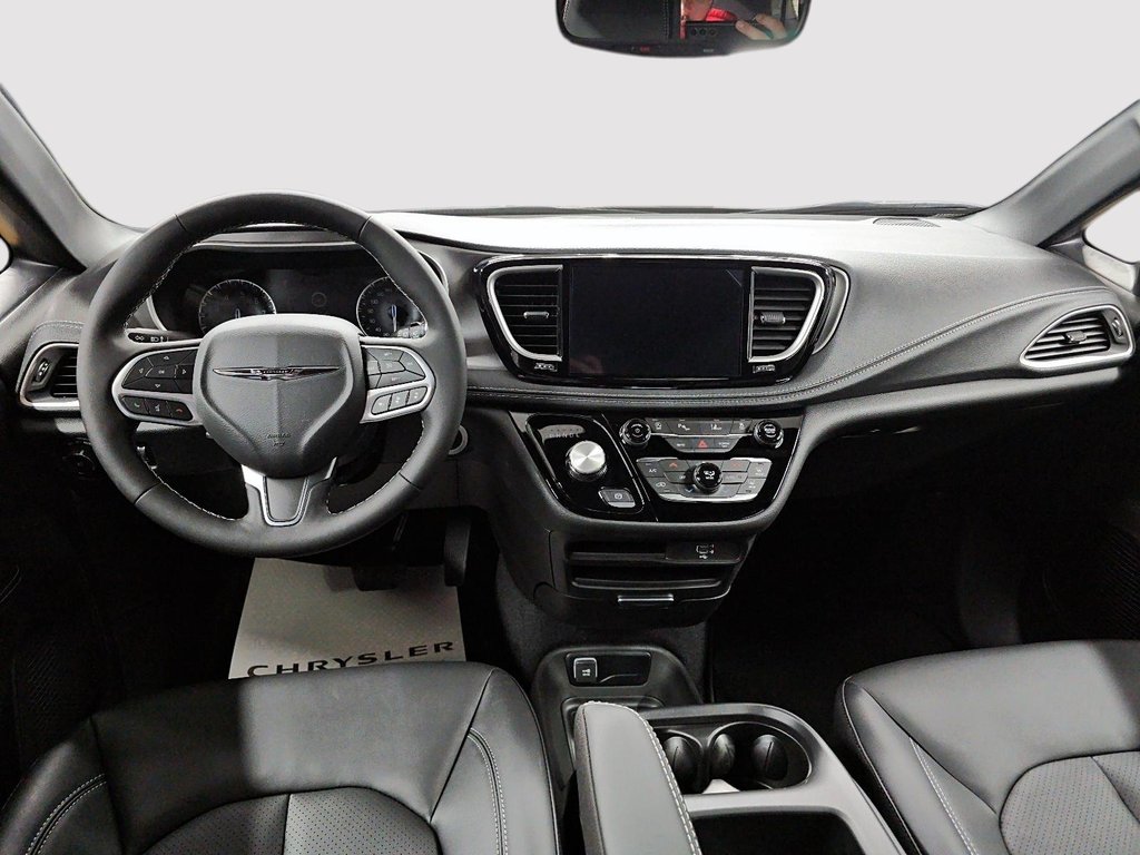 2026 Chrysler Pacifica SELECT AWD in Sherbrooke, Quebec - 10 - w1024h768px