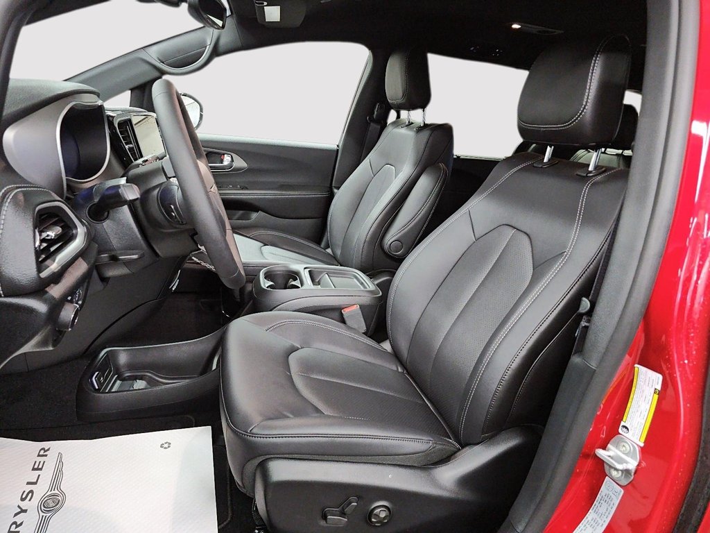 Chrysler Pacifica SELECT 2027 à Sherbrooke, Québec - 9 - w1024h768px
