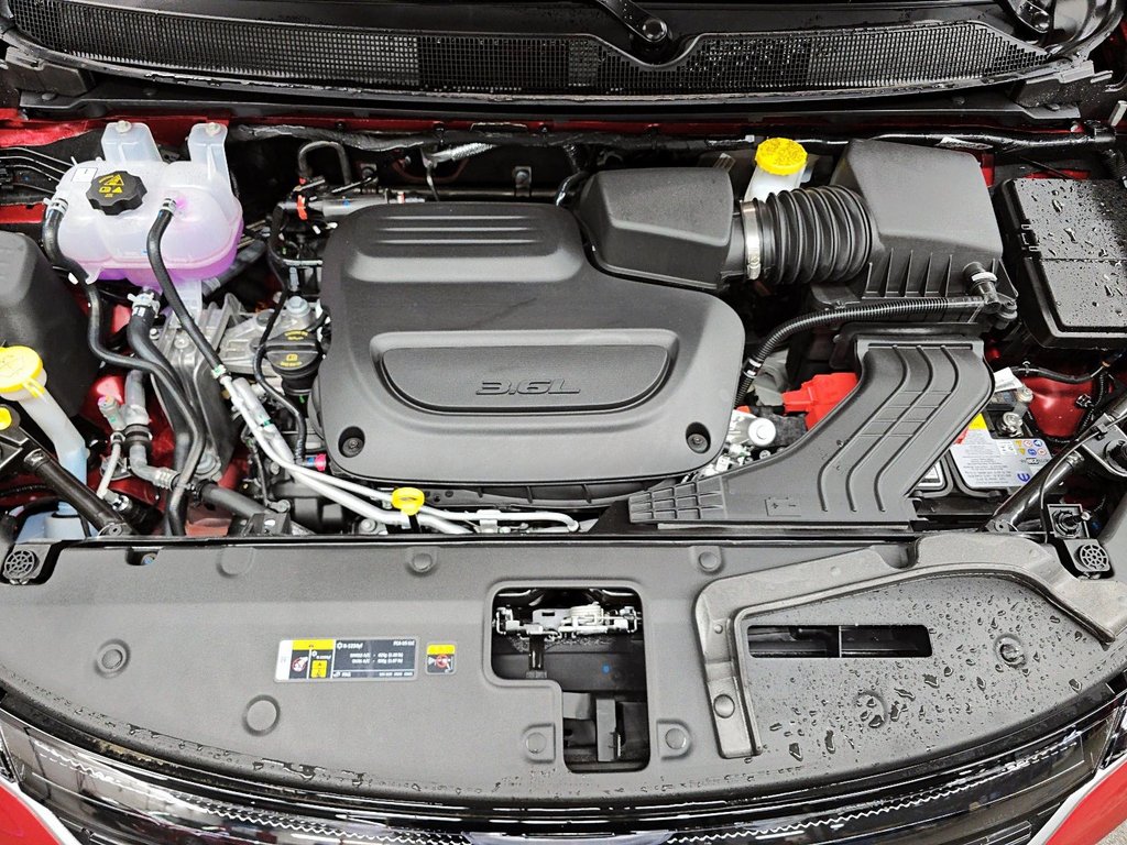 Chrysler Pacifica SELECT 2027 à Sherbrooke, Québec - 8 - w1024h768px