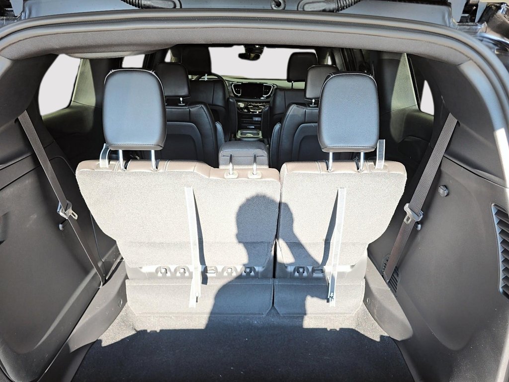 Chrysler Pacifica SELECT AWD 2027 à St-Jean-Sur-Richelieu, Québec - 6 - w1024h768px