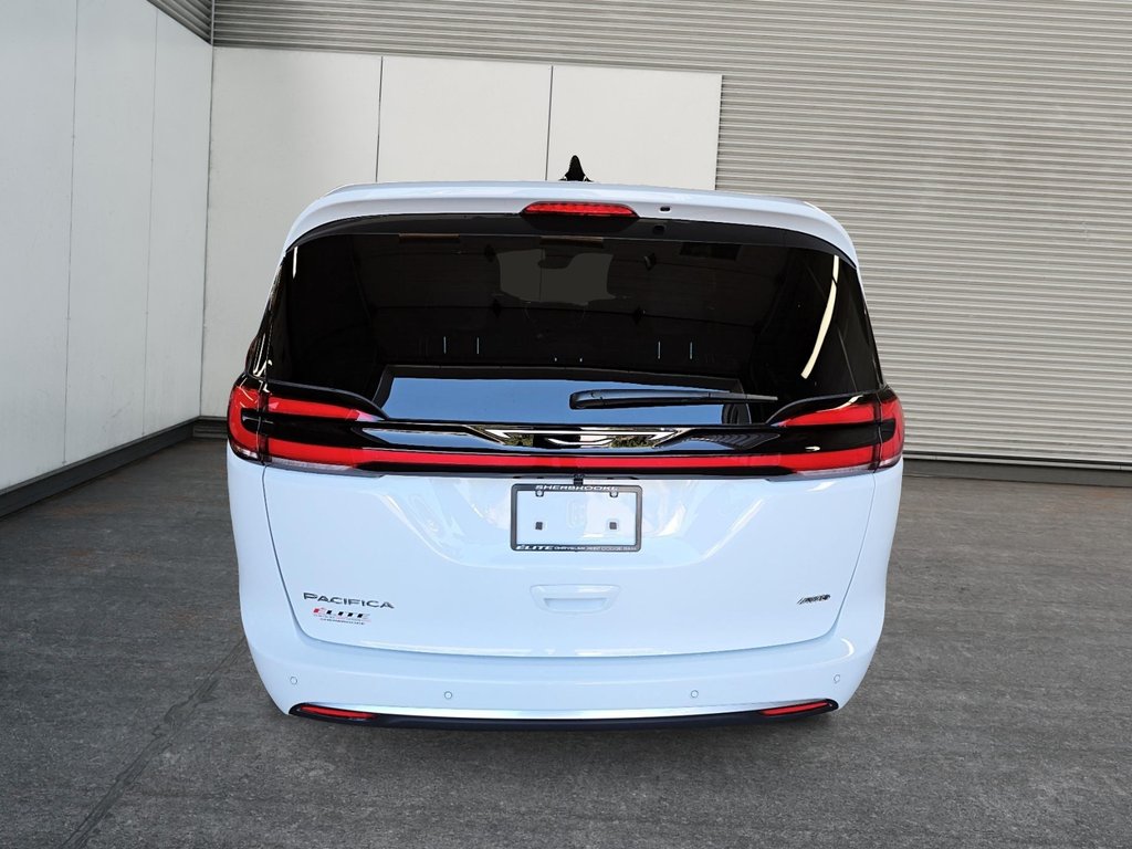 Chrysler Pacifica SELECT AWD 2027 à Sherbrooke, Québec - 3 - w1024h768px