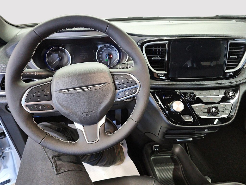 Chrysler Pacifica SELECT AWD 2027 à Sherbrooke, Québec - 14 - w1024h768px