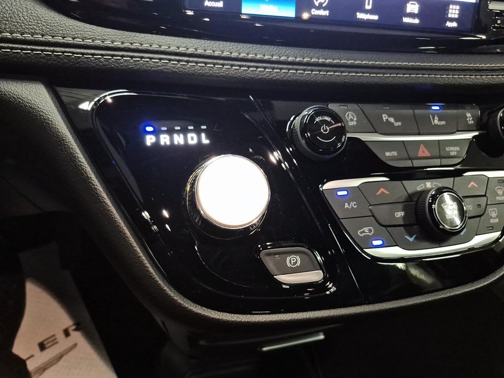 2027 Chrysler Pacifica SELECT AWD in Sherbrooke, Quebec - 15 - w1024h768px