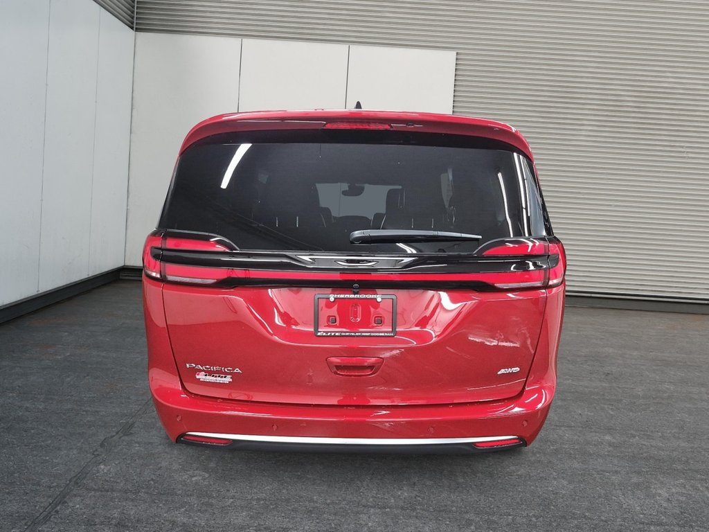 2027 Chrysler Pacifica SELECT AWD in Sherbrooke, Quebec - 3 - w1024h768px