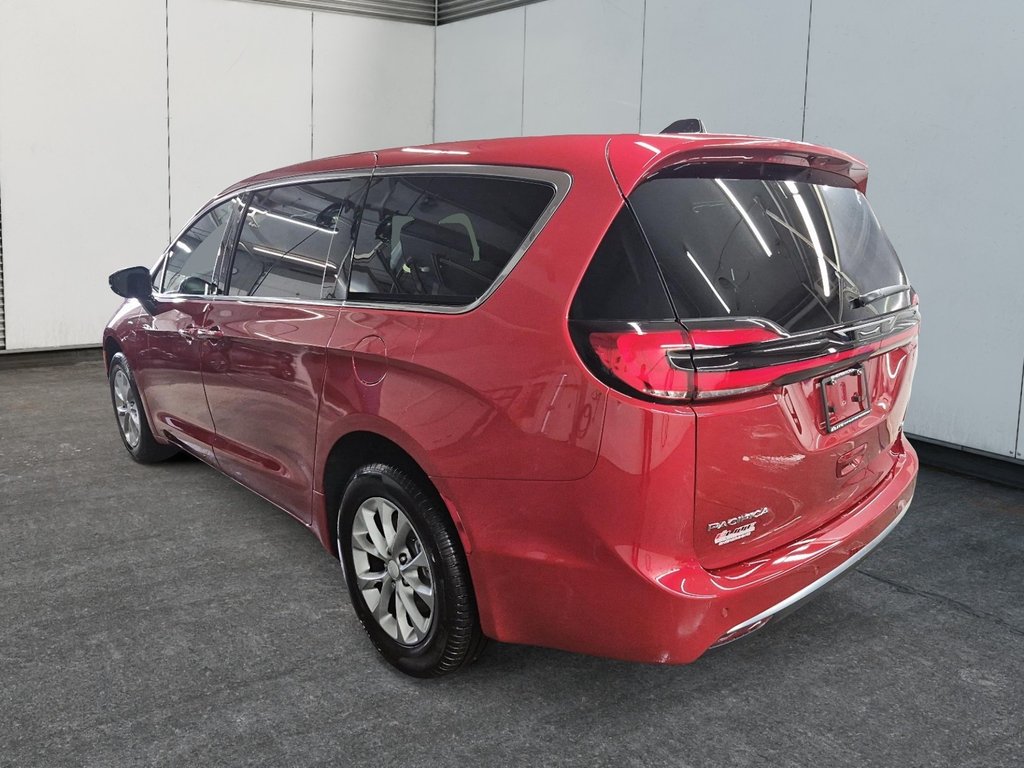 2027 Chrysler Pacifica SELECT AWD in Sherbrooke, Quebec - 4 - w1024h768px