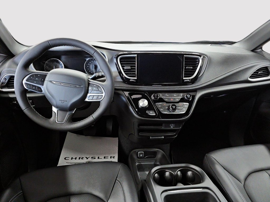 2027 Chrysler Pacifica SELECT AWD in Sherbrooke, Quebec - 10 - w1024h768px
