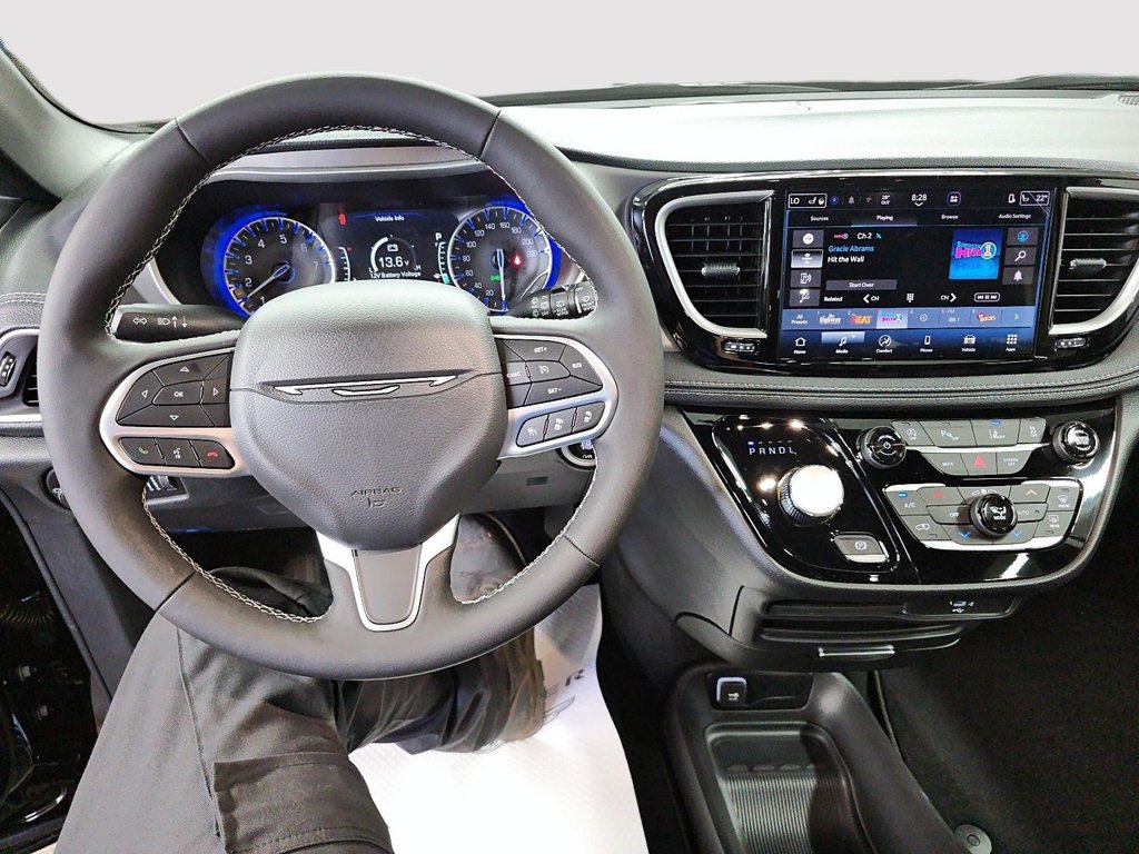 Chrysler Pacifica SELECT 2027 à St-Jean-Sur-Richelieu, Québec - 14 - w1024h768px
