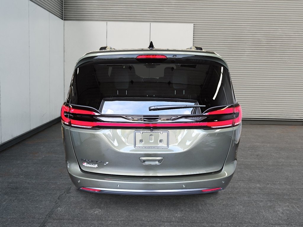 Chrysler Pacifica SELECT 2027 à St-Jean-Sur-Richelieu, Québec - 3 - w1024h768px