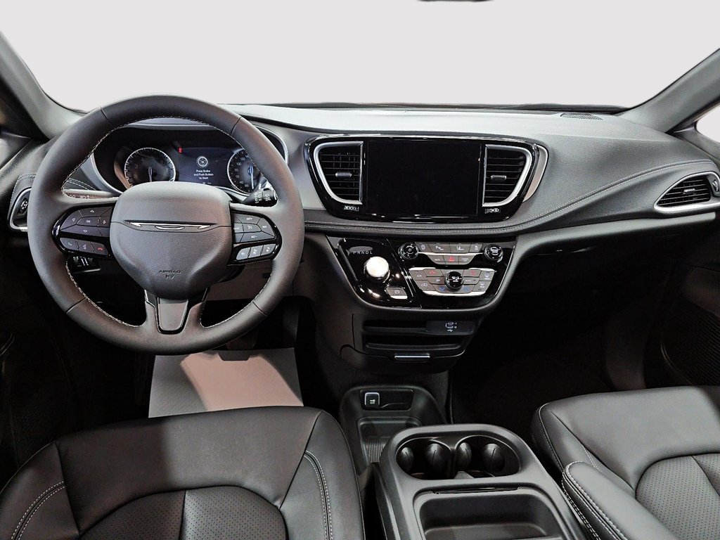 2027 Chrysler Pacifica SELECT in St-Jean-Sur-Richelieu, Quebec - 10 - w1024h768px