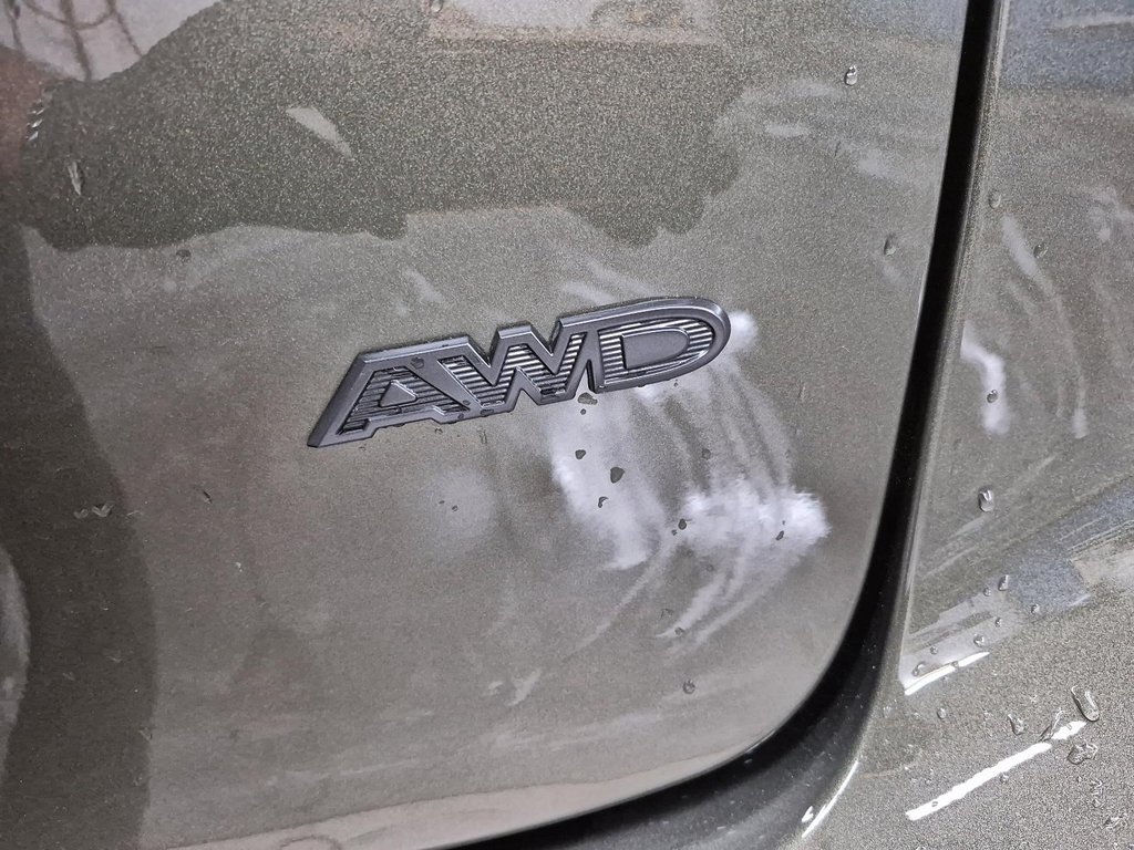 Chrysler Pacifica SELECT AWD 2027 à Sherbrooke, Québec - 16 - w1024h768px