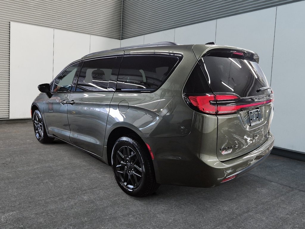 Chrysler Pacifica SELECT AWD 2027 à Sherbrooke, Québec - 4 - w1024h768px