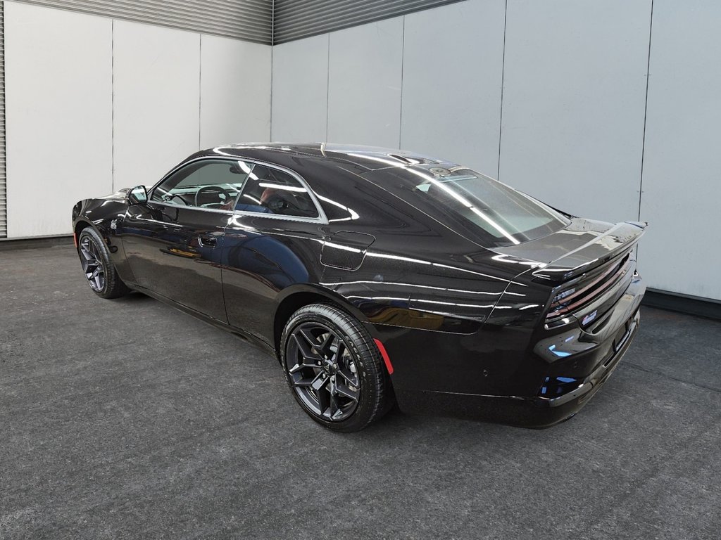 2026 Dodge Charger 2-Doors SCAT PACK PLUS in St-Jean-Sur-Richelieu, Quebec - 4 - w1024h768px
