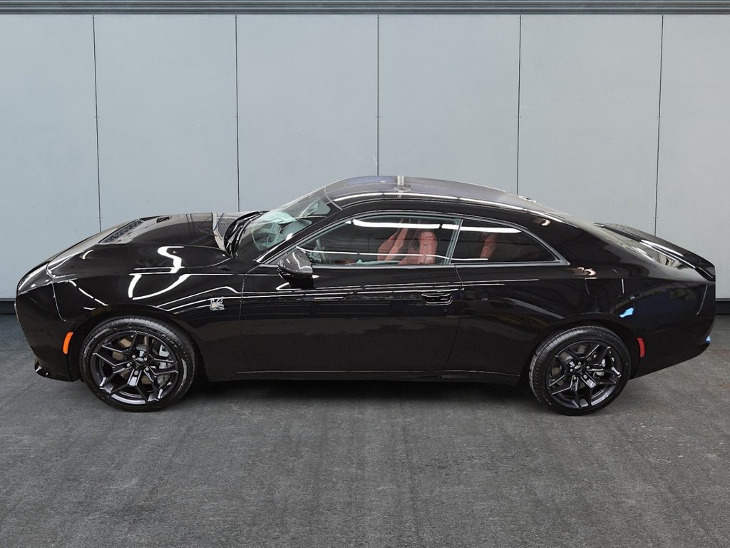 2026 Dodge Charger 2-Doors SCAT PACK PLUS in St-Jean-Sur-Richelieu, Quebec - 5 - w1024h768px
