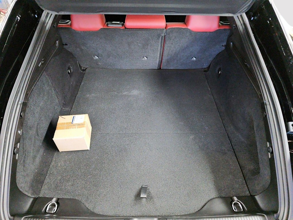 2026 Dodge Charger 2-Doors SCAT PACK PLUS in St-Jean-Sur-Richelieu, Quebec - 6 - w1024h768px