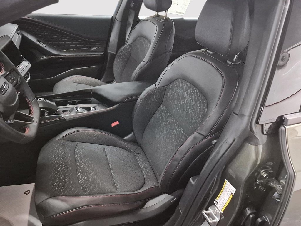 2026 Dodge Charger 4-Doors R/T in St-Jean-Sur-Richelieu, Quebec - 9 - w1024h768px