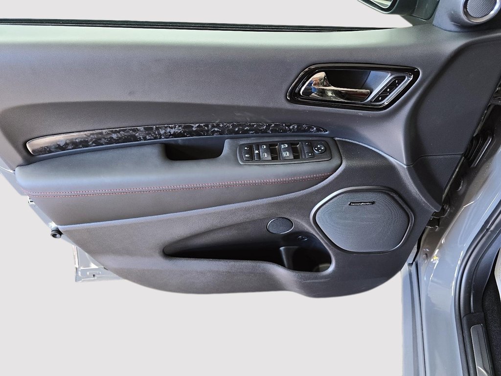 2025 Dodge DURANGO R/T PLUS in Sherbrooke, Quebec - 11 - w1024h768px