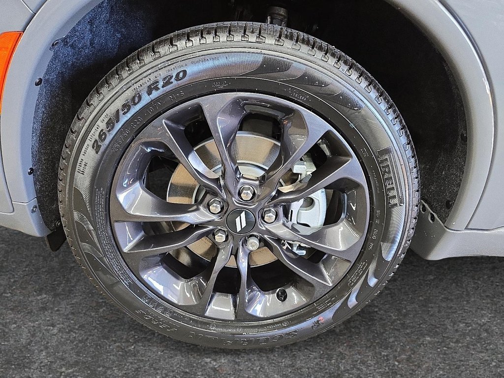2025 Dodge DURANGO R/T PLUS in Sherbrooke, Quebec - 7 - w1024h768px
