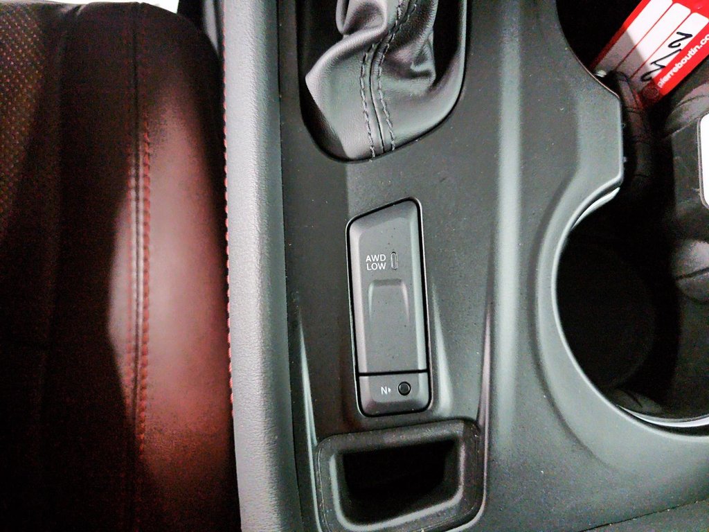 2025 Dodge Durango R/T Plus in Sherbrooke, Quebec - 16 - w1024h768px