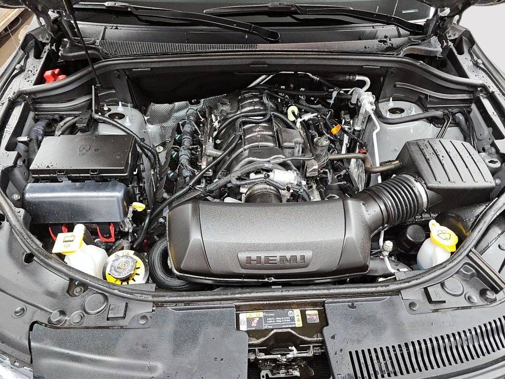 2025 Dodge Durango R/T Plus in Sherbrooke, Quebec - 8 - w1024h768px
