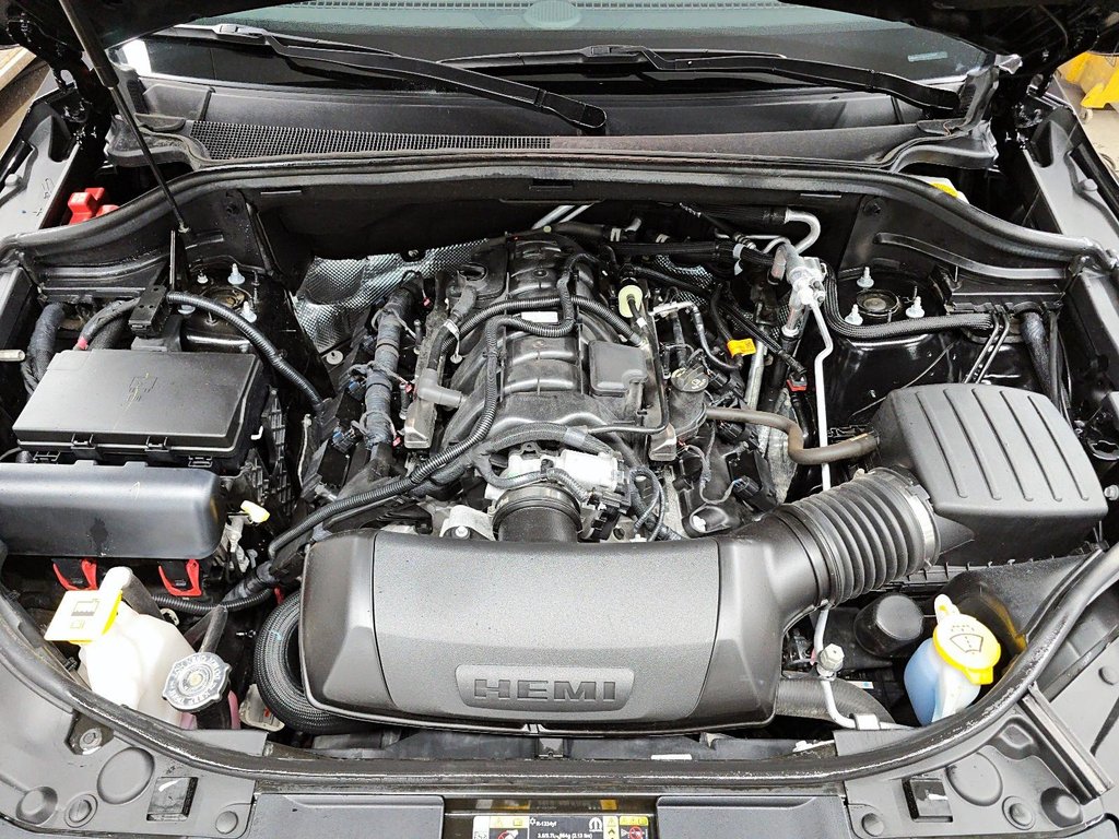 2025 Dodge Durango R/T // 6 PASSAGERS // GROUPE REMORQUAGE in Sherbrooke, Quebec - 8 - w1024h768px