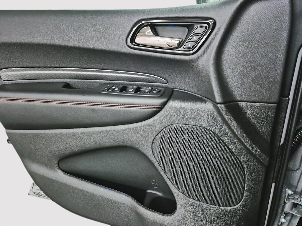 2026 Dodge Durango PLUS in St-Jean-Sur-Richelieu, Quebec - 11 - w1024h768px