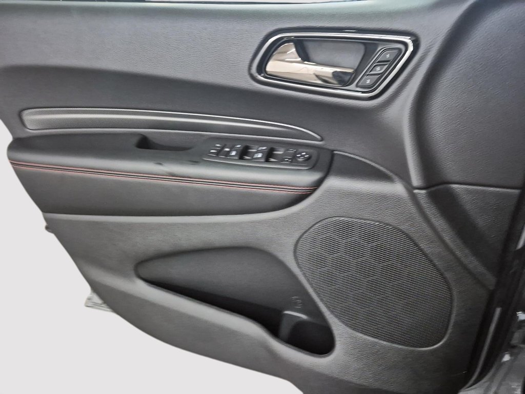 2026 Dodge DURANGO PLUS in Sherbrooke, Quebec - 11 - w1024h768px