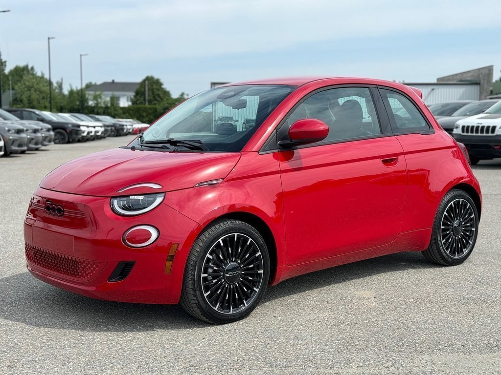 500e RED 2024 à Sherbrooke, Québec - 1 - w1024h768px