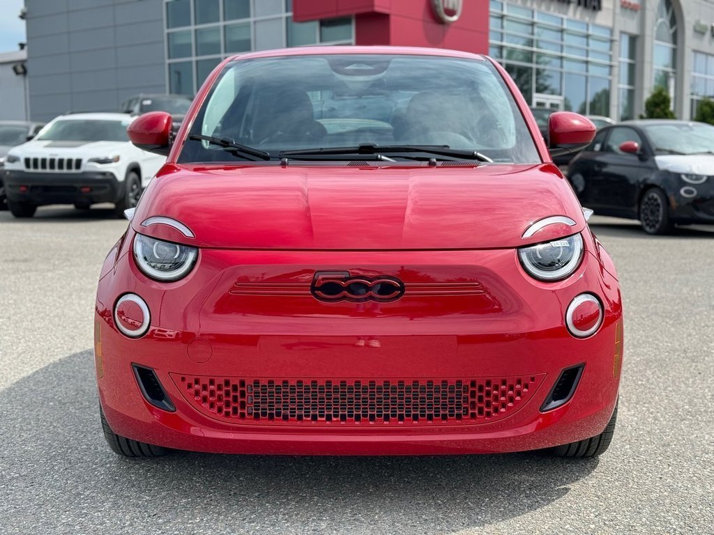 500e RED 2024 à Sherbrooke, Québec - 3 - w1024h768px