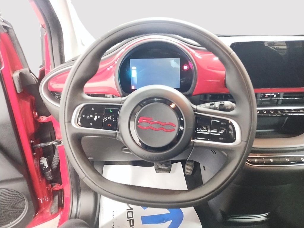 Fiat 500e (RED) EDITION // 100% ELECTRIQUE 2024 à Sherbrooke, Québec - 12 - w1024h768px