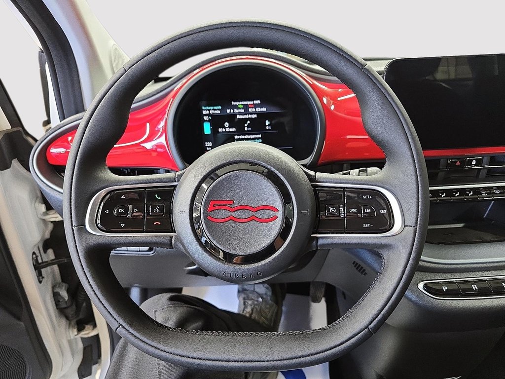 Fiat 500e (RED) EDITION // 100% ELECTRIQUE 2024 à Sherbrooke, Québec - 12 - w1024h768px
