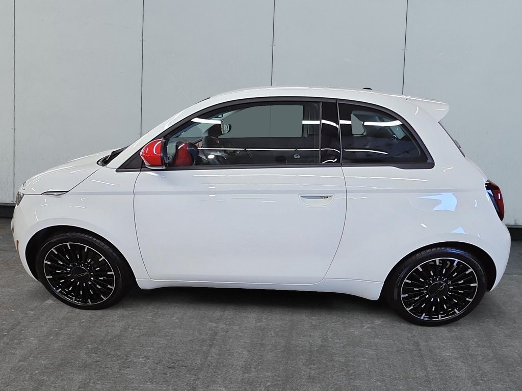 Fiat 500e (RED) EDITION // 100% ELECTRIQUE 2024 à Sherbrooke, Québec - 5 - w1024h768px