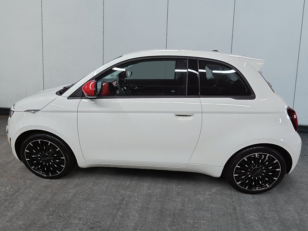Fiat 500e (RED) EDITION // 100% ELECTRIQUE 2024 à Sherbrooke, Québec - 5 - w1024h768px