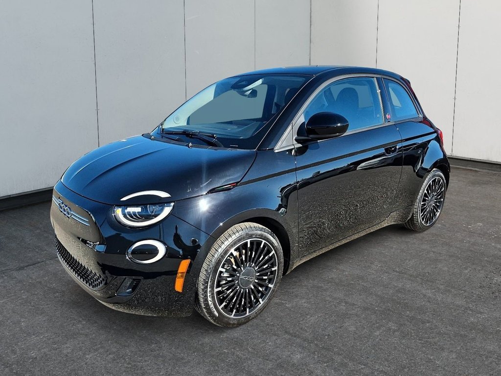 2025 Fiat 500e RED in St-Jean-Sur-Richelieu, Quebec - 1 - w1024h768px