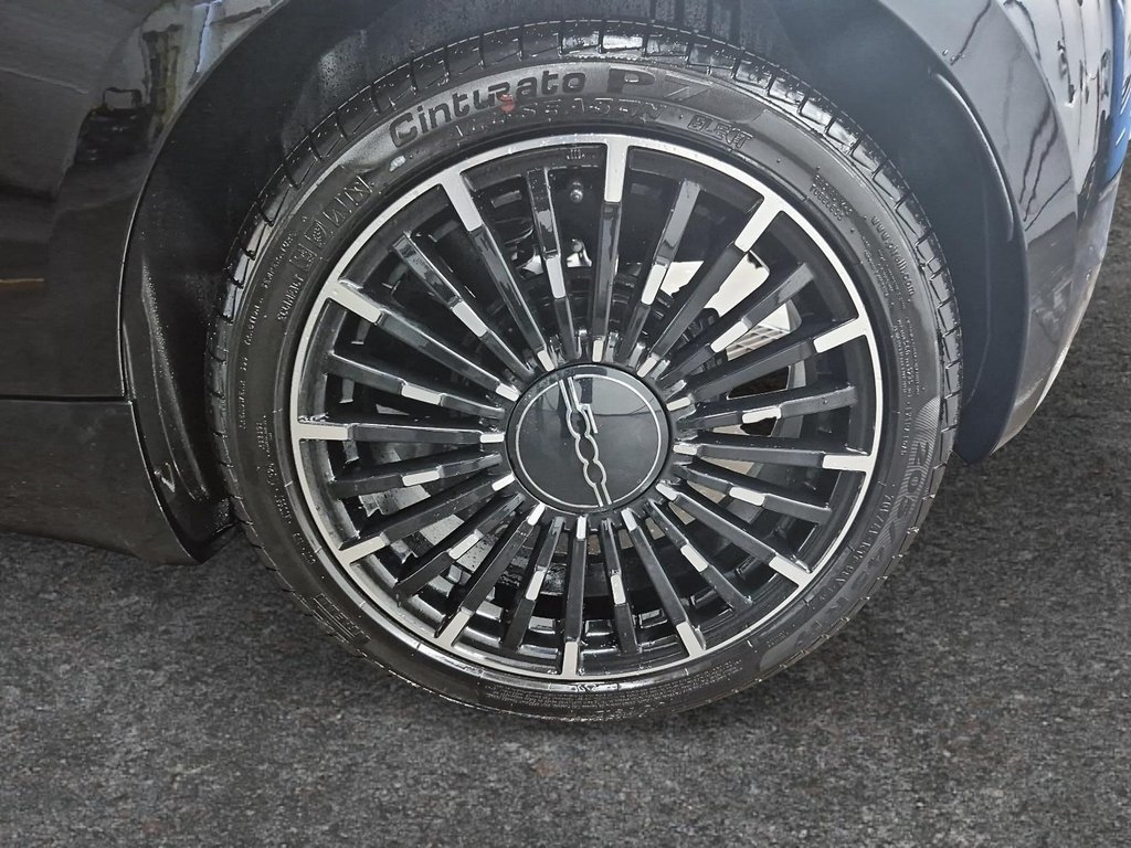 2025 Fiat 500e RED in St-Jean-Sur-Richelieu, Quebec - 7 - w1024h768px