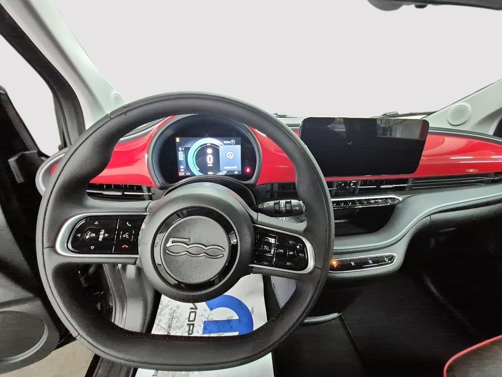 2025 Fiat 500e RED in St-Jean-Sur-Richelieu, Quebec - 10 - w1024h768px