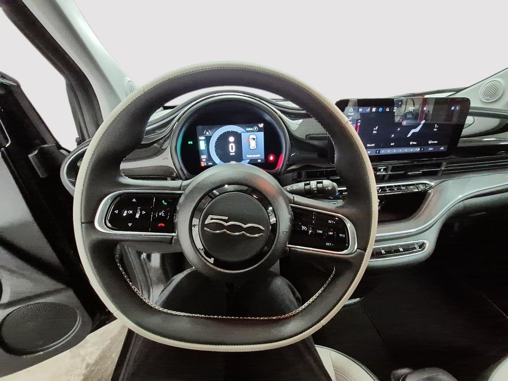 2025 Fiat 500e LA PRIMA in Sherbrooke, Quebec - 10 - w1024h768px