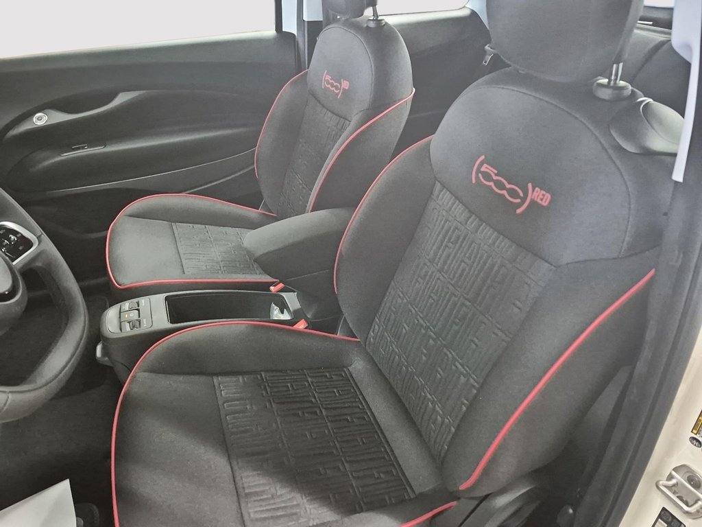 2025 Fiat 500e RED in Sherbrooke, Quebec - 9 - w1024h768px