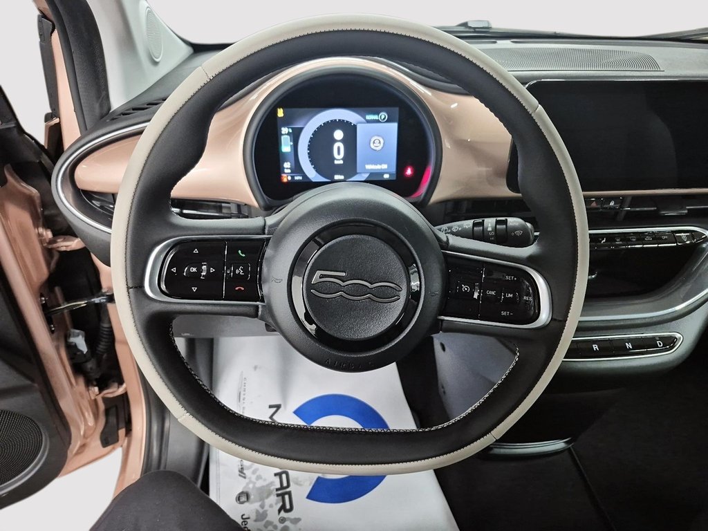 2025 Fiat 500e LA PRIMA in Sherbrooke, Quebec - 12 - w1024h768px