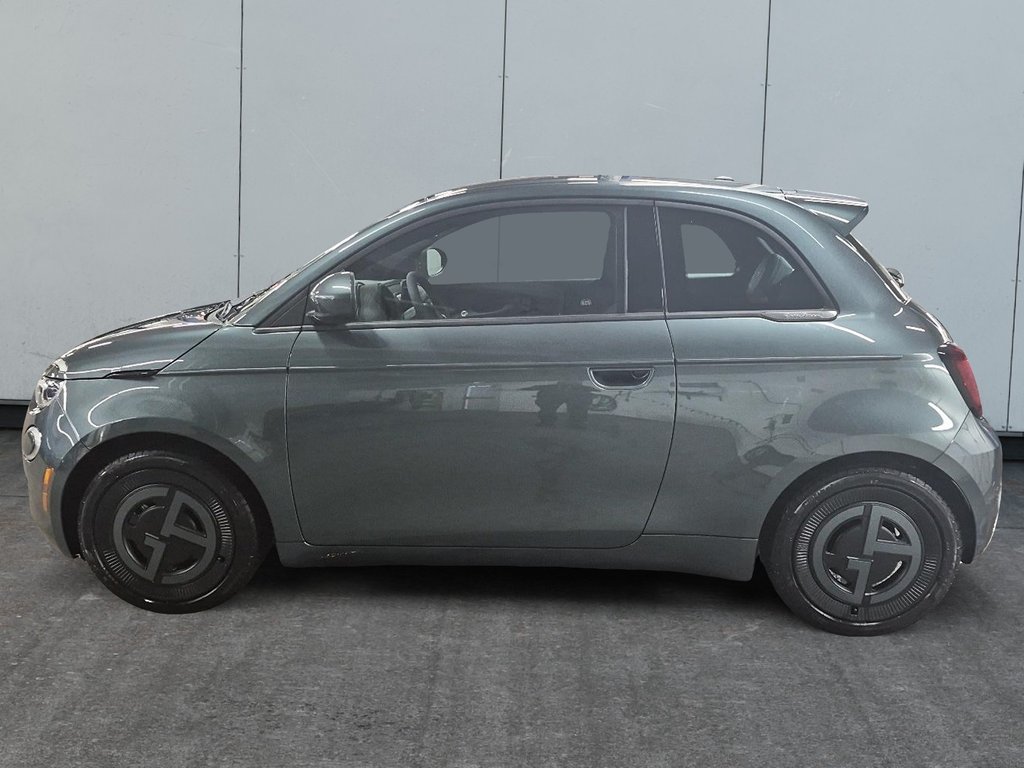 Fiat 500e GIORGIO ARMANI 2025 à Sherbrooke, Québec - 5 - w1024h768px